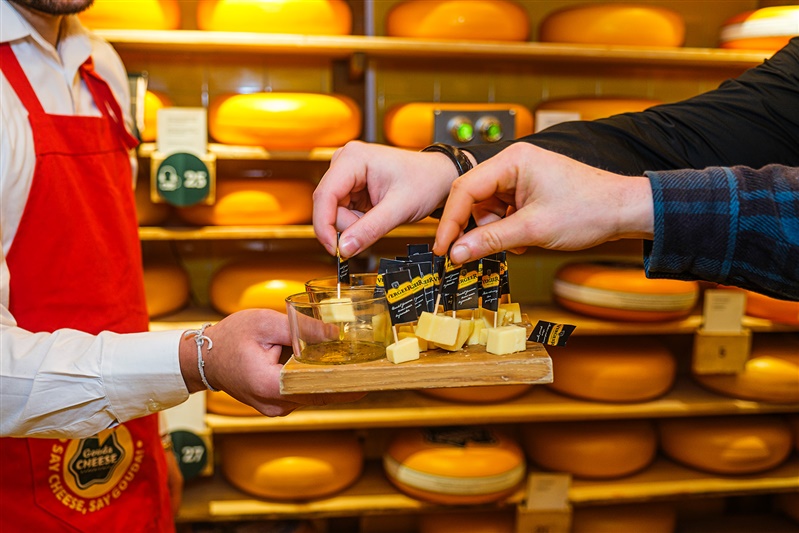 The psychology of tasting: Why Gouda cheese tastes different when shared